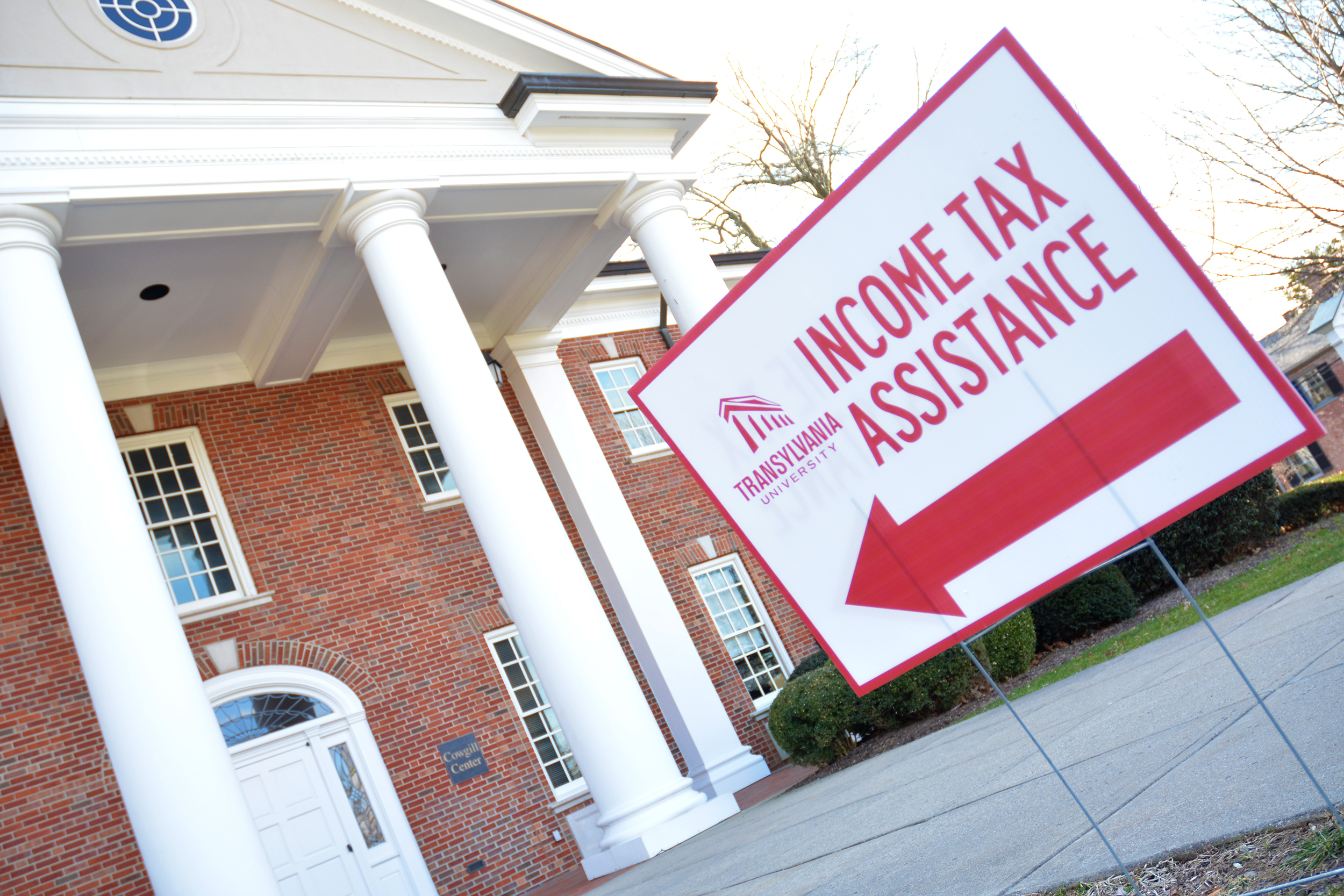 Transylvania accounting students provide free income tax assistance