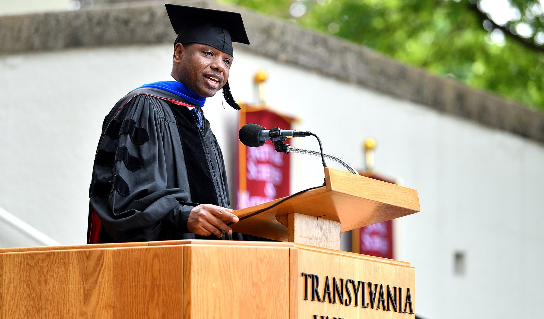 “Choose civility:” Read the 2019 Transylvania commencement address