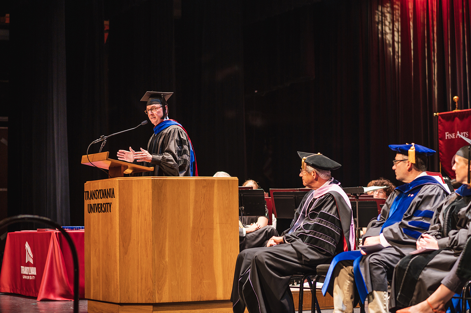 Former Lexington Mayor Jim Gray speaks on campus theme of resilience during Transylvania Academic Convocation