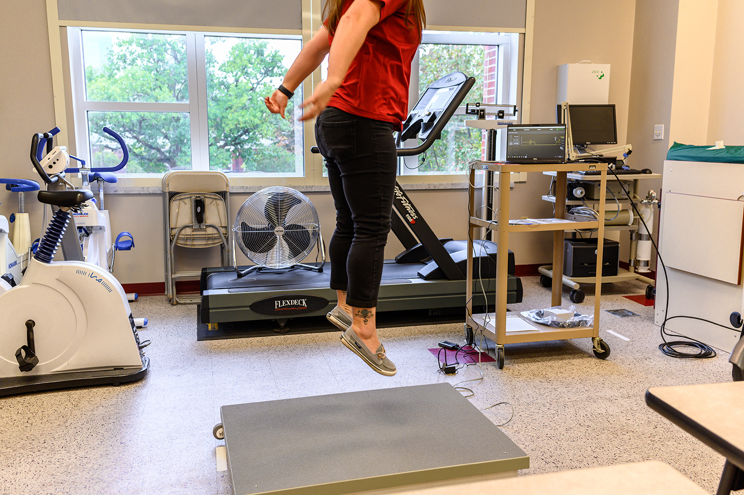 Transylvania students jump into state-of-the-art biomechanics with new equipment