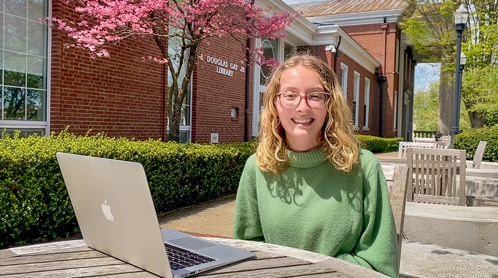 Students explore possible majors, career paths with new Transylvania website search