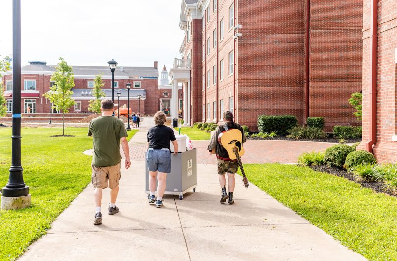 A family moving a student in at Transylvania University