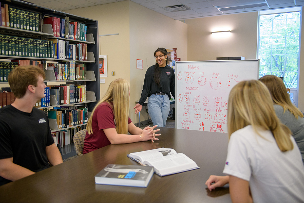 New medical humanities minor gives Transylvania students healthy dose of liberal arts
