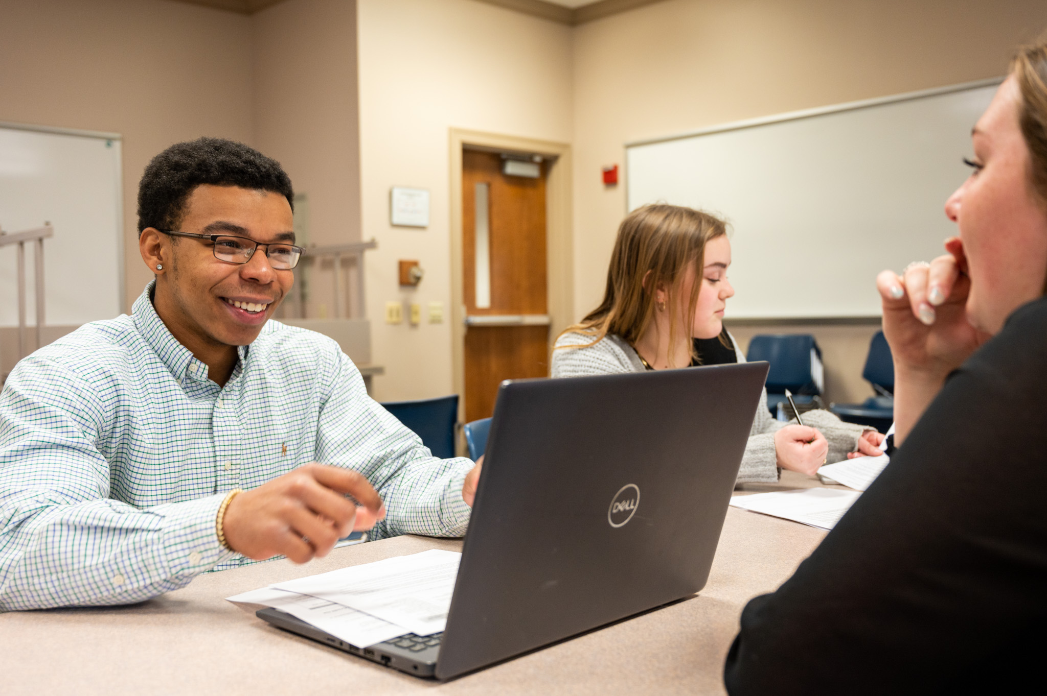 Transylvania accounting student at a computer