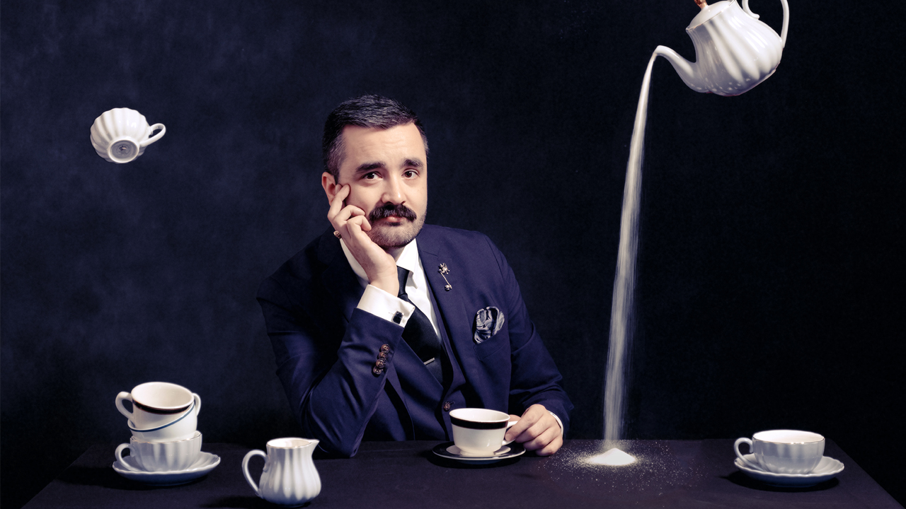 magic trick with tea set