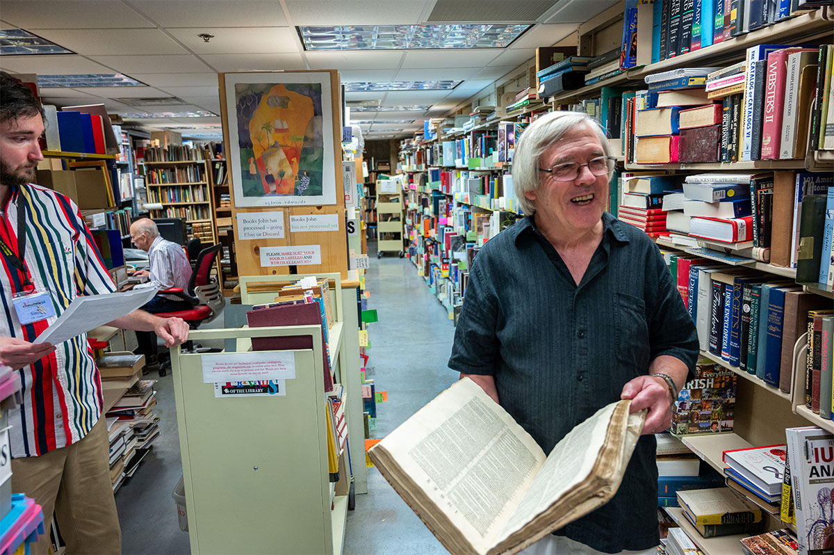 Transylvania professor teams up with Friends of the Library to research 442-year-old donated book