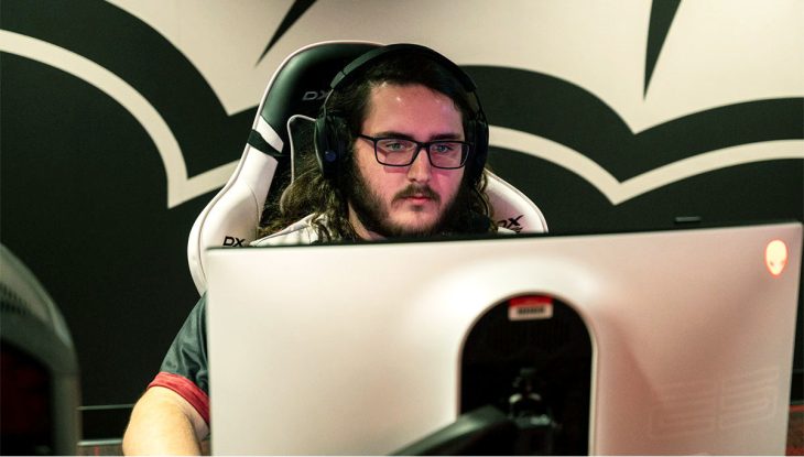 esports team member looking at a screen