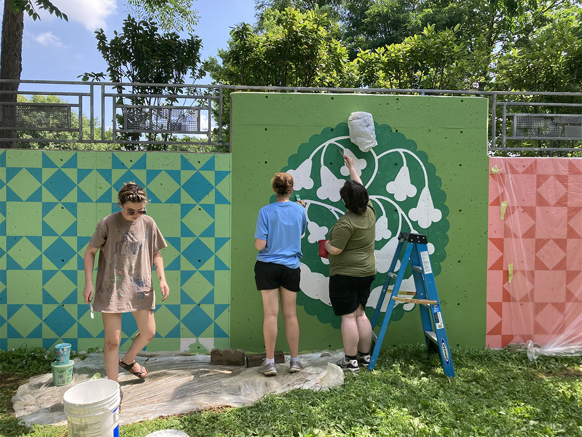 Transylvania art professor, students brighten preschool with summer mural project