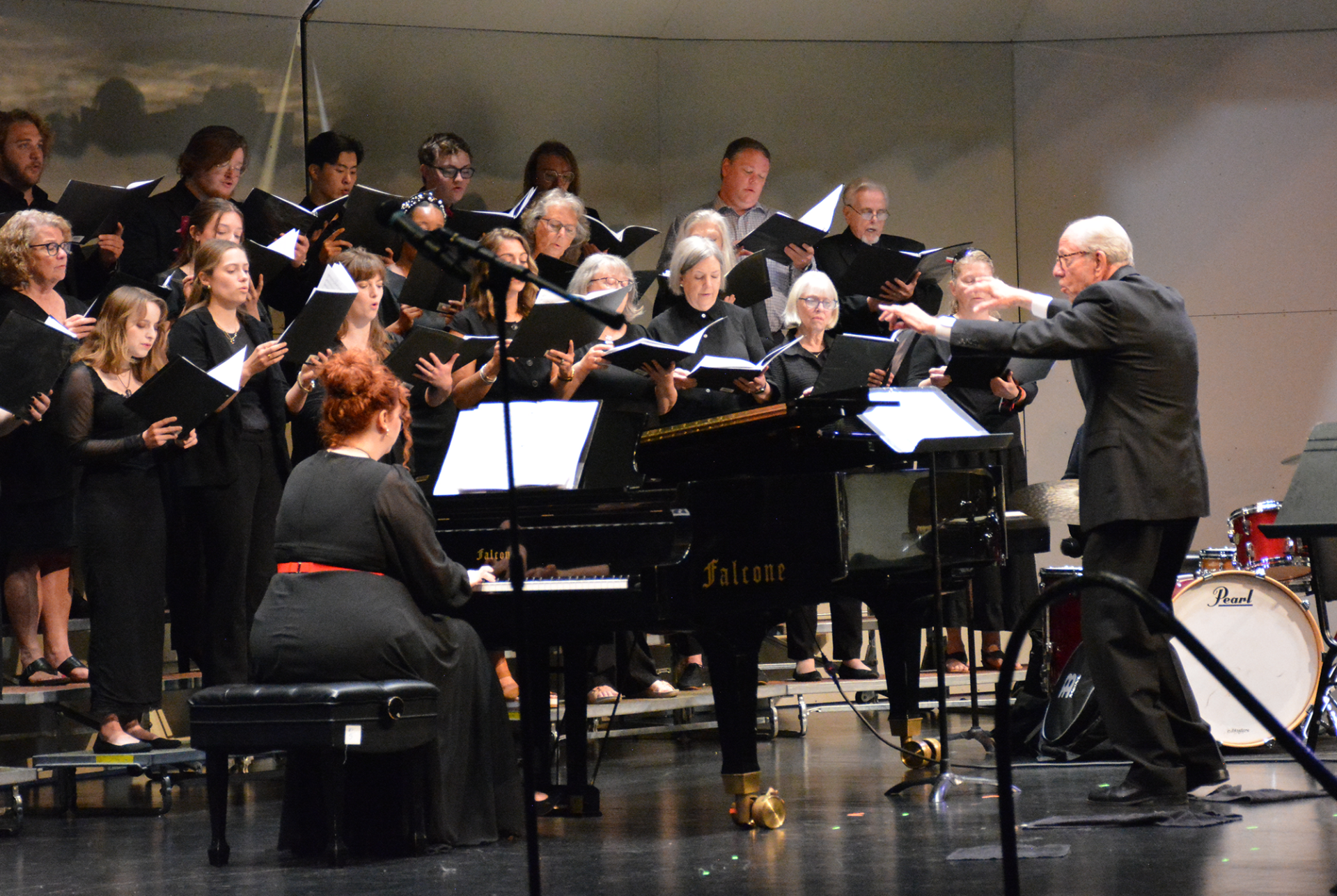 Professor emeritus Gary Anderson returns to MFA stage, honored through endowed scholarship