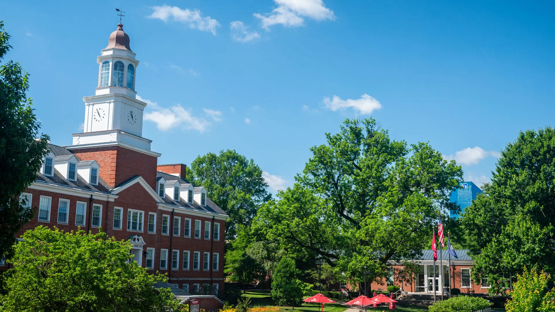 Summer image of Carpenter Academic Building at Transylvania University.